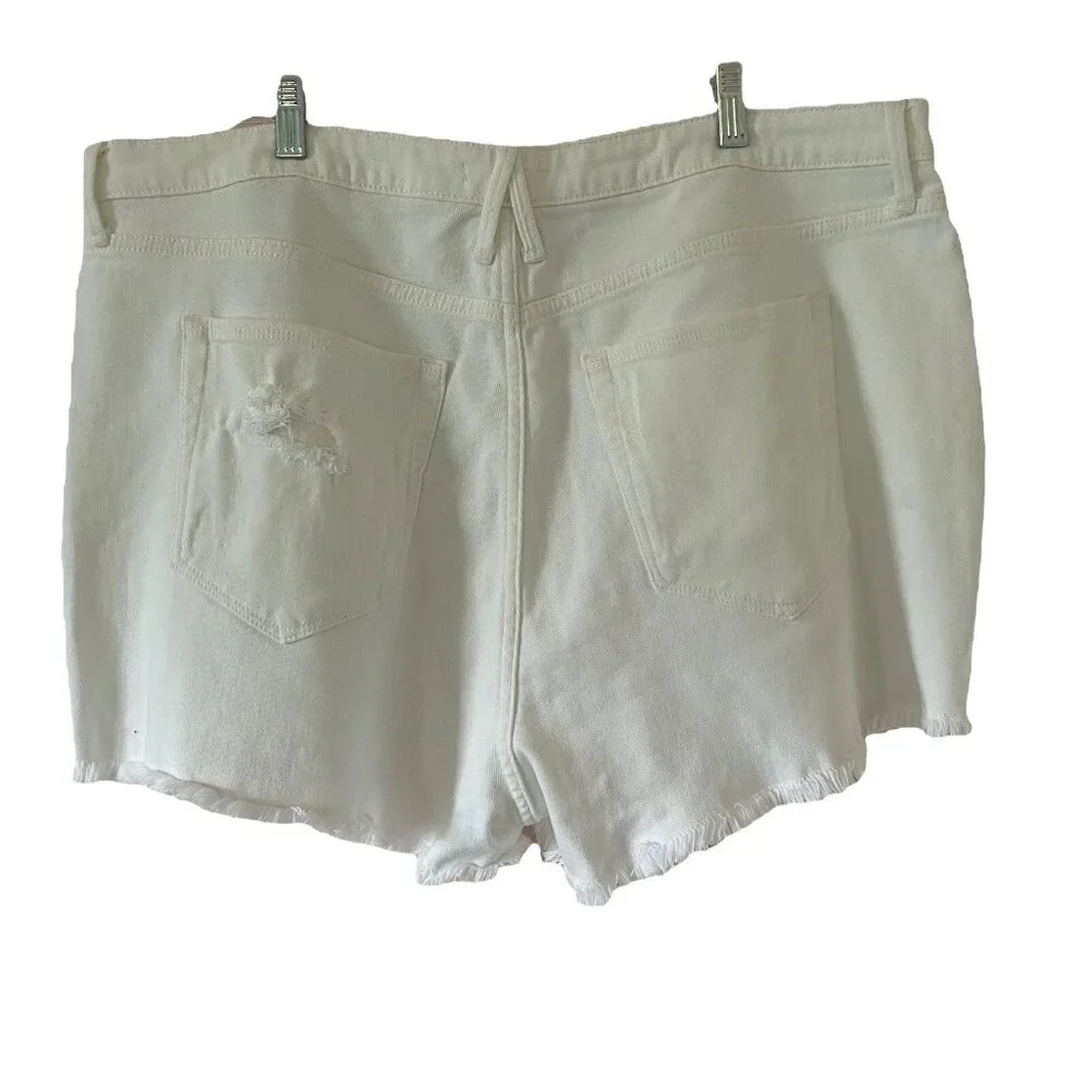 Good American 18 Bombshell High Waist Cutoff Shorts Distressed White Plus NWT - Picture 2 of 8